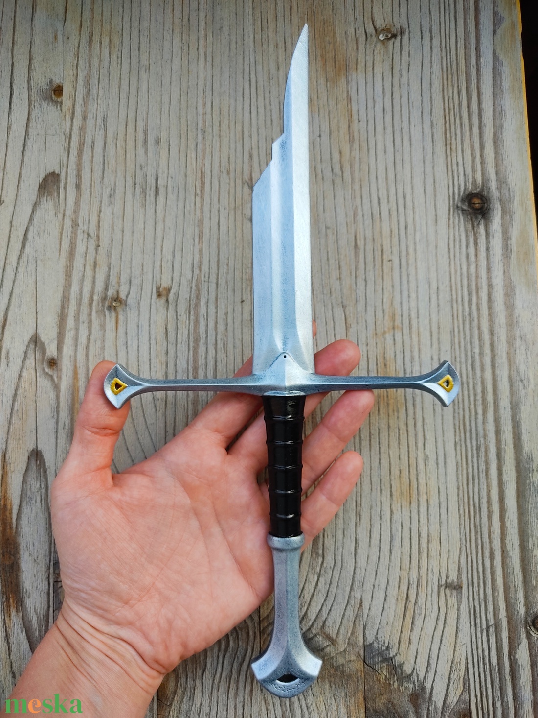 Narsil, Gyűrűk Ura, A hobbit, Aragorn, Elendil, kettétört penge, Anduril, Gondor, falidísz - otthon & életmód - dekoráció - fali és függő dekoráció - falra akasztható dekor - Meska.hu Narsil, Gyűrűk Ura, A hobbit, Aragorn, Elendil, kettétört penge, Anduril, Gondor, falidísz - otthon & életmód - dekoráció - fali és függő dekoráció - falra akasztható dekor - Meska.hu