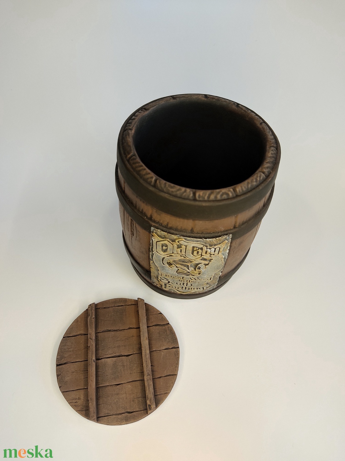 Old Toby pipafüves hordó, asztali dekoráció, Gyűrűk Ura, Tolkien, Hobbit, szülinapi ajándék, Gandalf, Frodo, Bilbo - otthon & életmód - dekoráció - asztal és polc dekoráció - asztaldísz - Meska.hu Old Toby pipafüves hordó, asztali dekoráció, Gyűrűk Ura, Tolkien, Hobbit, szülinapi ajándék, Gandalf, Frodo, Bilbo - otthon & életmód - dekoráció - asztal és polc dekoráció - asztaldísz - Meska.hu