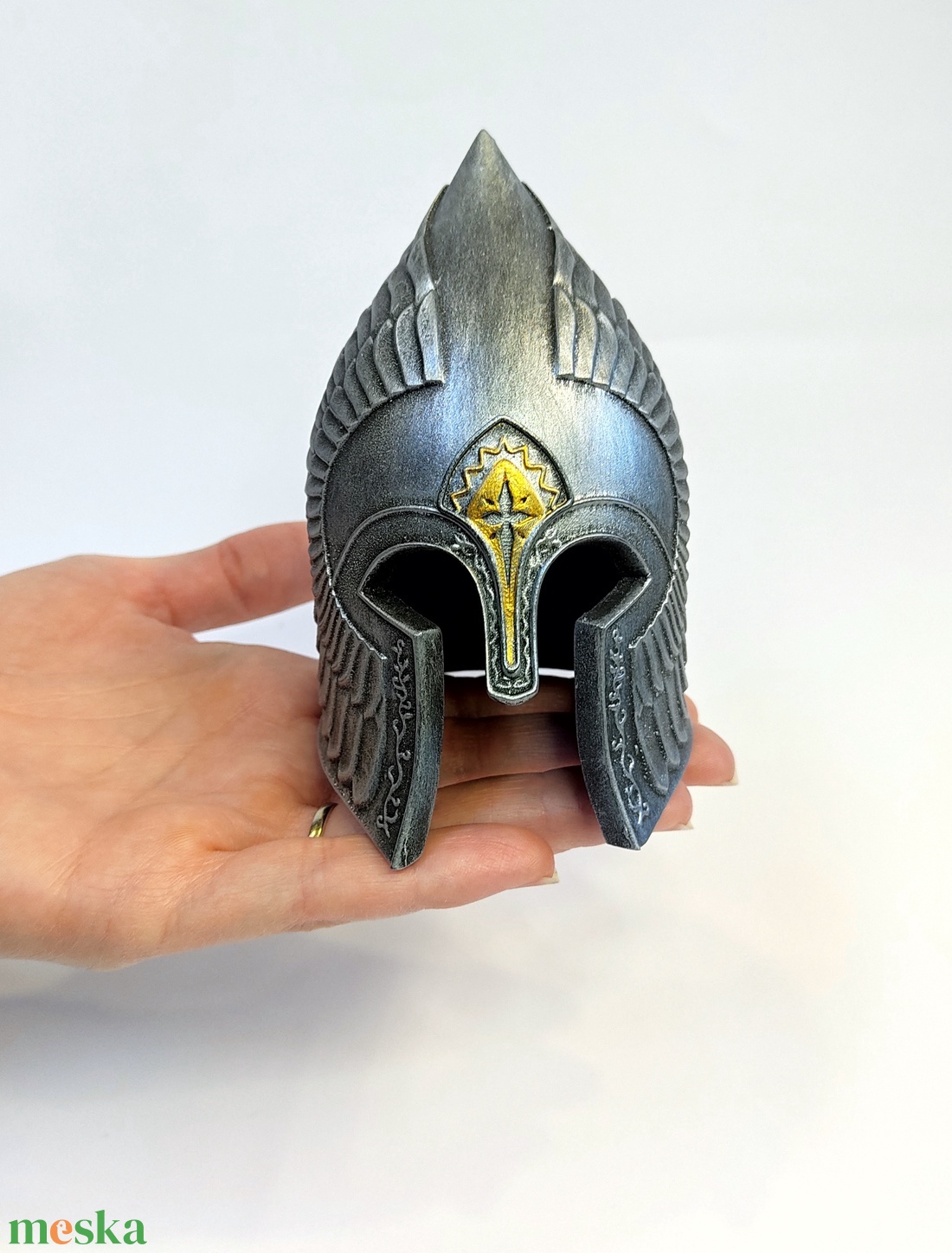 Gondori kapitány sisak asztali dekoráció, Gyűrűk Ura, Tolkien, Hobbit, szülinapi ajándék, Turin Turambar - otthon & életmód - dekoráció - asztal és polc dekoráció - asztaldísz - Meska.hu Gondori kapitány sisak asztali dekoráció, Gyűrűk Ura, Tolkien, Hobbit, szülinapi ajándék, Turin Turambar - otthon & életmód - dekoráció - asztal és polc dekoráció - asztaldísz - Meska.hu