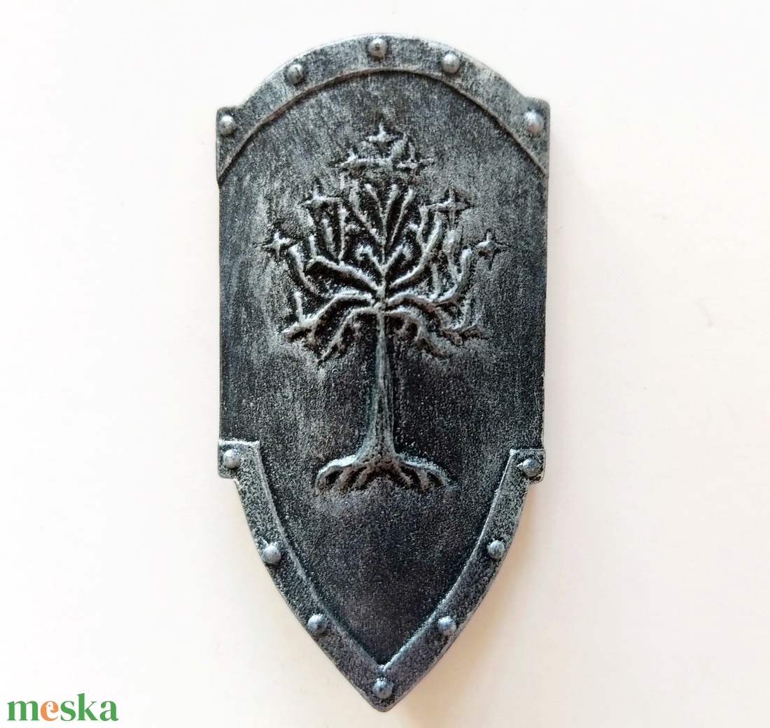 Mória kapuja (fekete), Zsáklak, Rohan mágnes (nagy), Gondor (szürke-ezüst), Lorien levél (2 db) - otthon & életmód - dekoráció - dísztárgy - Meska.hu