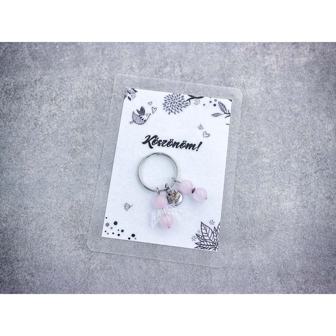 Köszönöm kulcstartó rózsakvarccal - táska & tok - kulcstartó & táskadísz - kulcstartó - Meska.hu