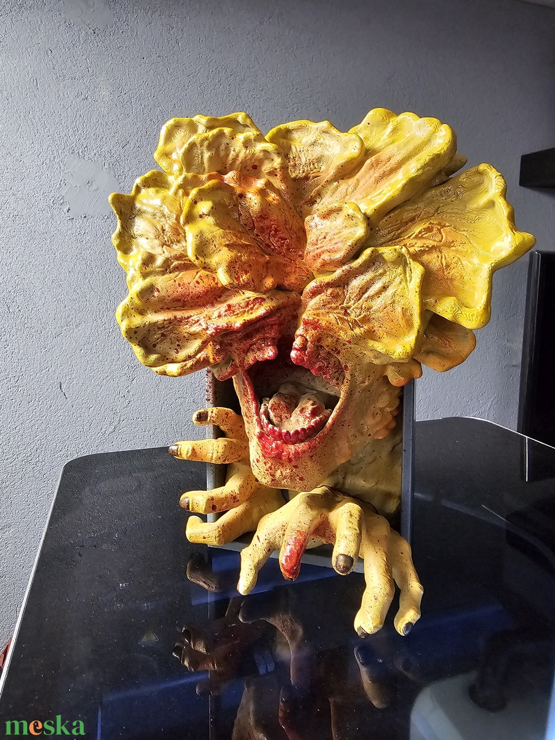 The Last of Us Clicker, könyvespolc dísz - otthon & életmód - dekoráció - asztal és polc dekoráció - könyvszobor - Meska.hu The Last of Us Clicker, könyvespolc dísz - otthon & életmód - dekoráció - asztal és polc dekoráció - könyvszobor - Meska.hu