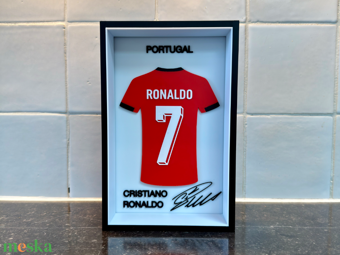 Cristiano Ronaldo mez- 3D Nyomtatott - otthon & életmód - dekoráció - asztal és polc dekoráció - asztaldísz - Meska.hu