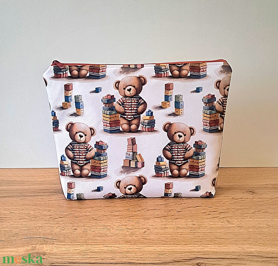 Nagyméretű mackós vízálló neszesszer - táska & tok - neszesszer - Meska.hu