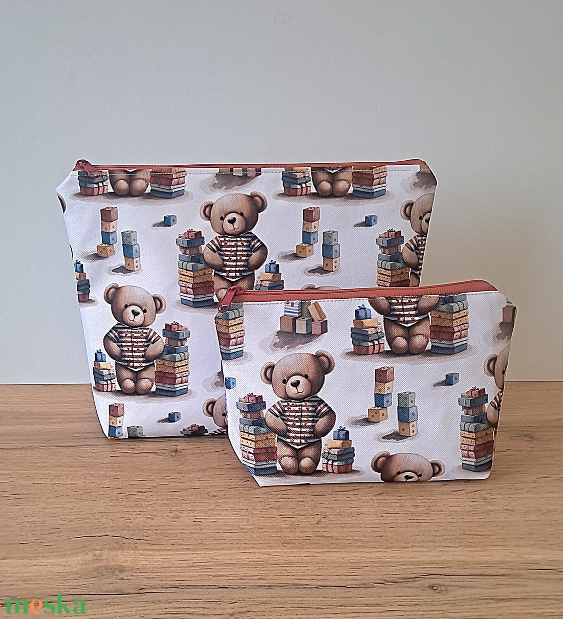 Nagyméretű mackós vízálló neszesszer - táska & tok - neszesszer - Meska.hu