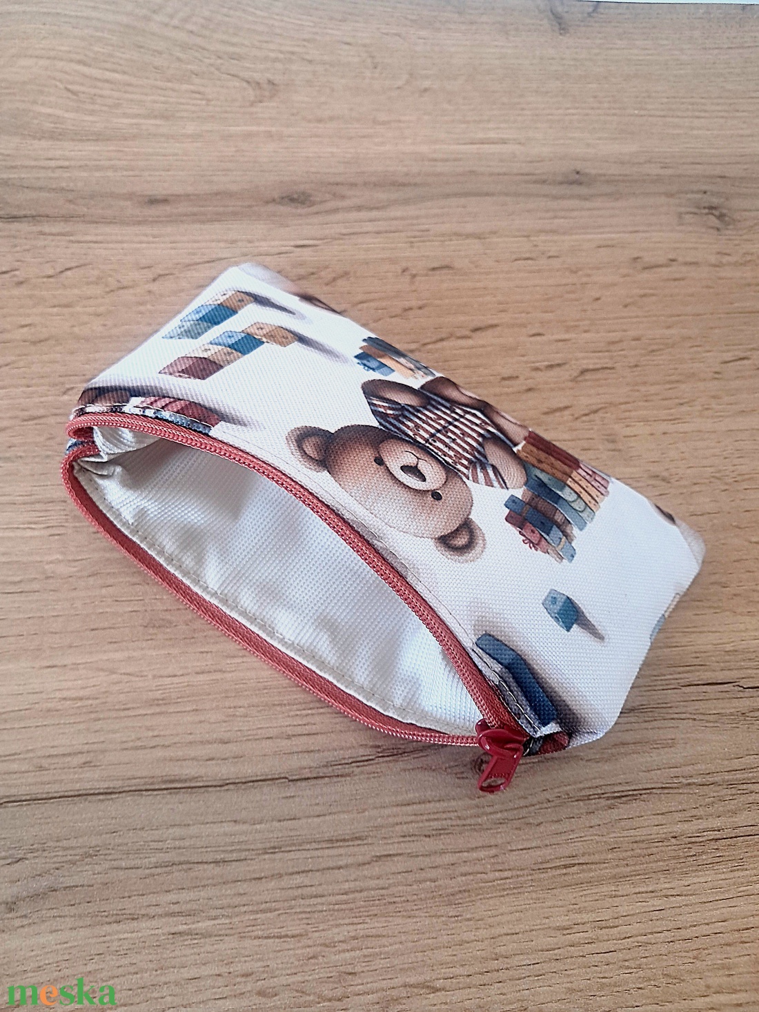 Kisméretű mackós neszesszer - táska & tok - neszesszer - Meska.hu