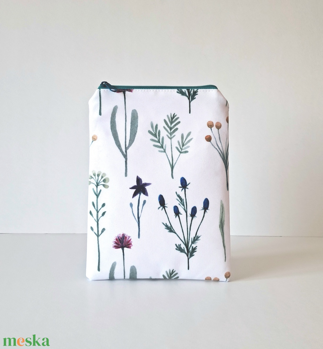 Közepes méretű női neszesszer - táska & tok - neszesszer - Meska.hu