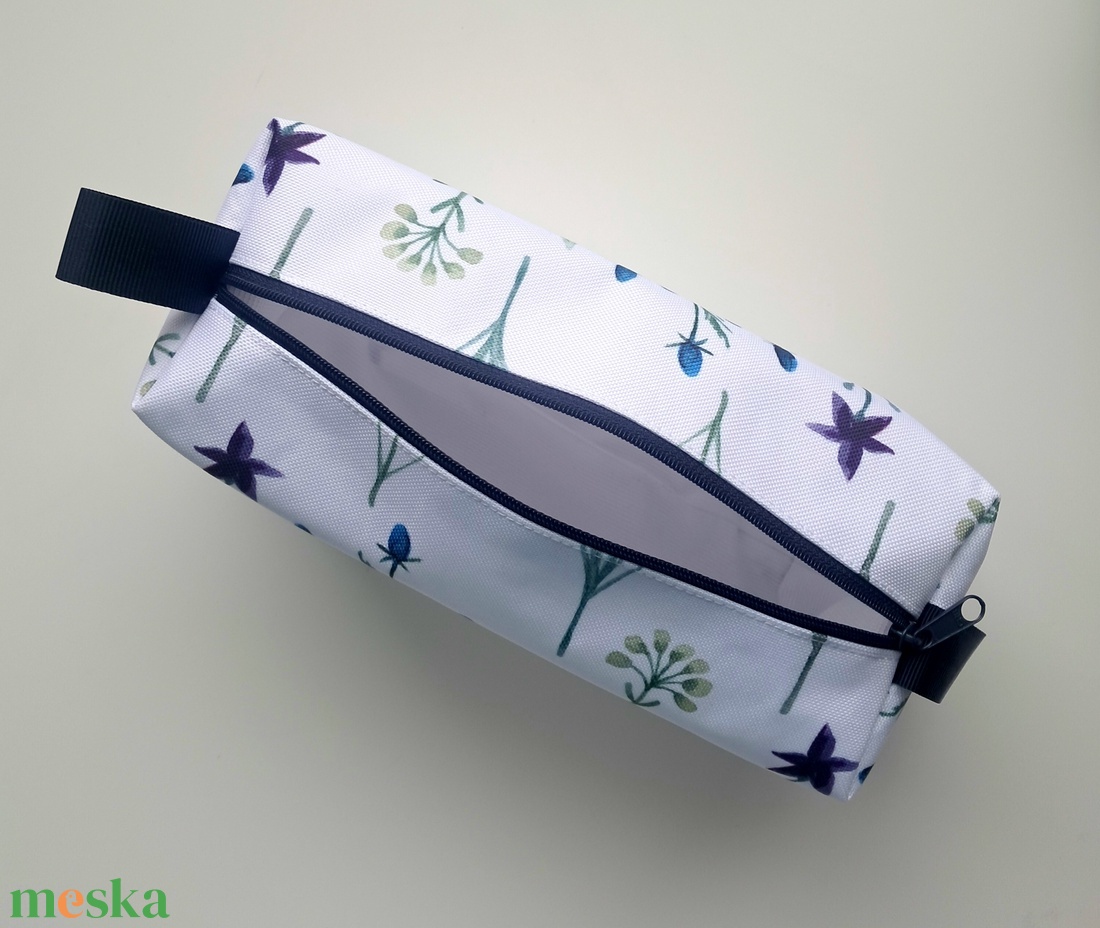 Nagyméretű női neszesszer - táska & tok - neszesszer - Meska.hu