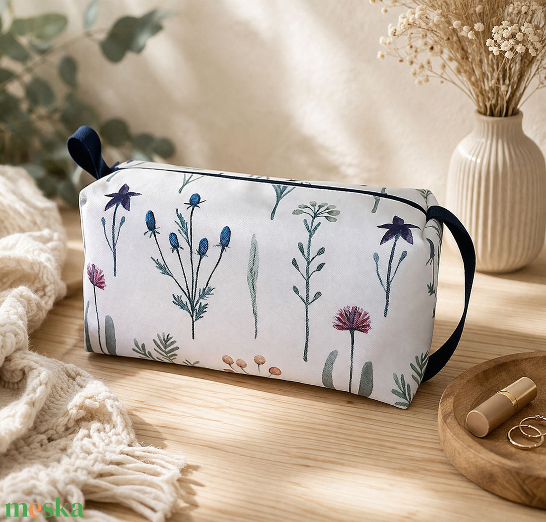 Nagyméretű női neszesszer - táska & tok - neszesszer - Meska.hu