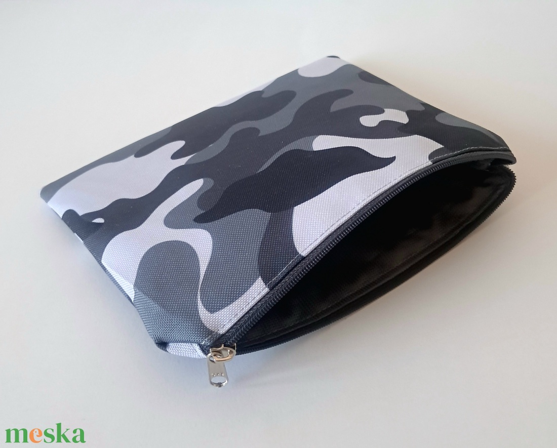 Közepes méretű férfi neszesszer - táska & tok - neszesszer - Meska.hu