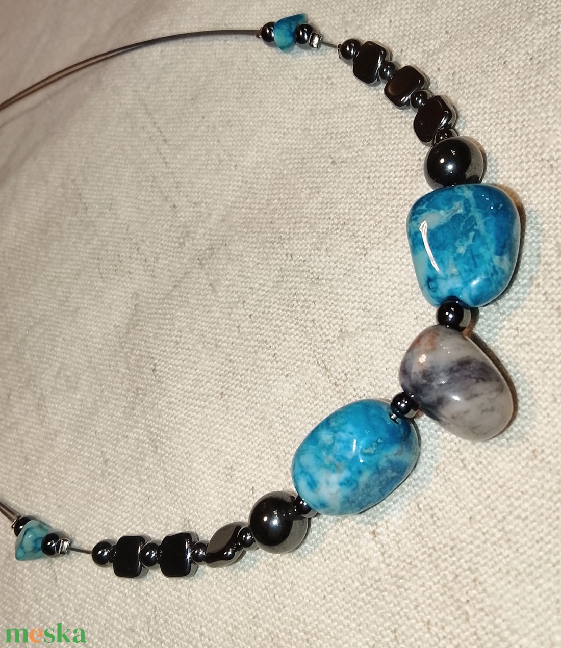 Apatit hematit ásvány nyaklánc, nyakék  - ékszer - nyaklánc - gyöngyös nyaklánc - Meska.hu