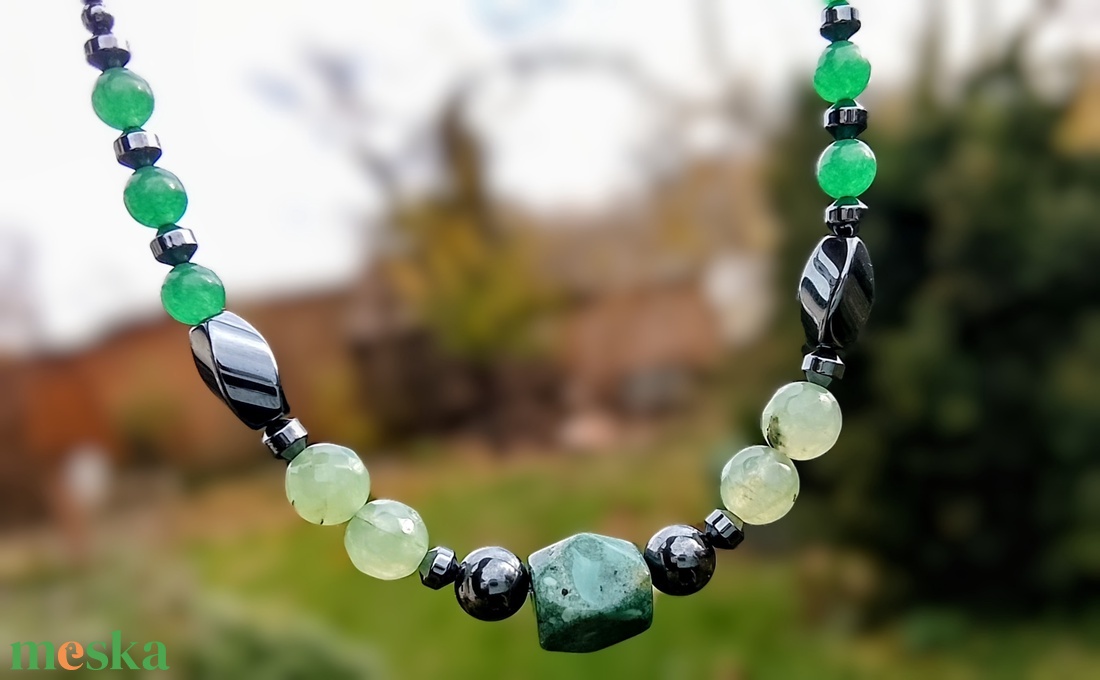  Hematit, zöld achát ásvány nyaklánc, nyakék  - ékszer - nyaklánc - gyöngyös nyaklánc - Meska.hu