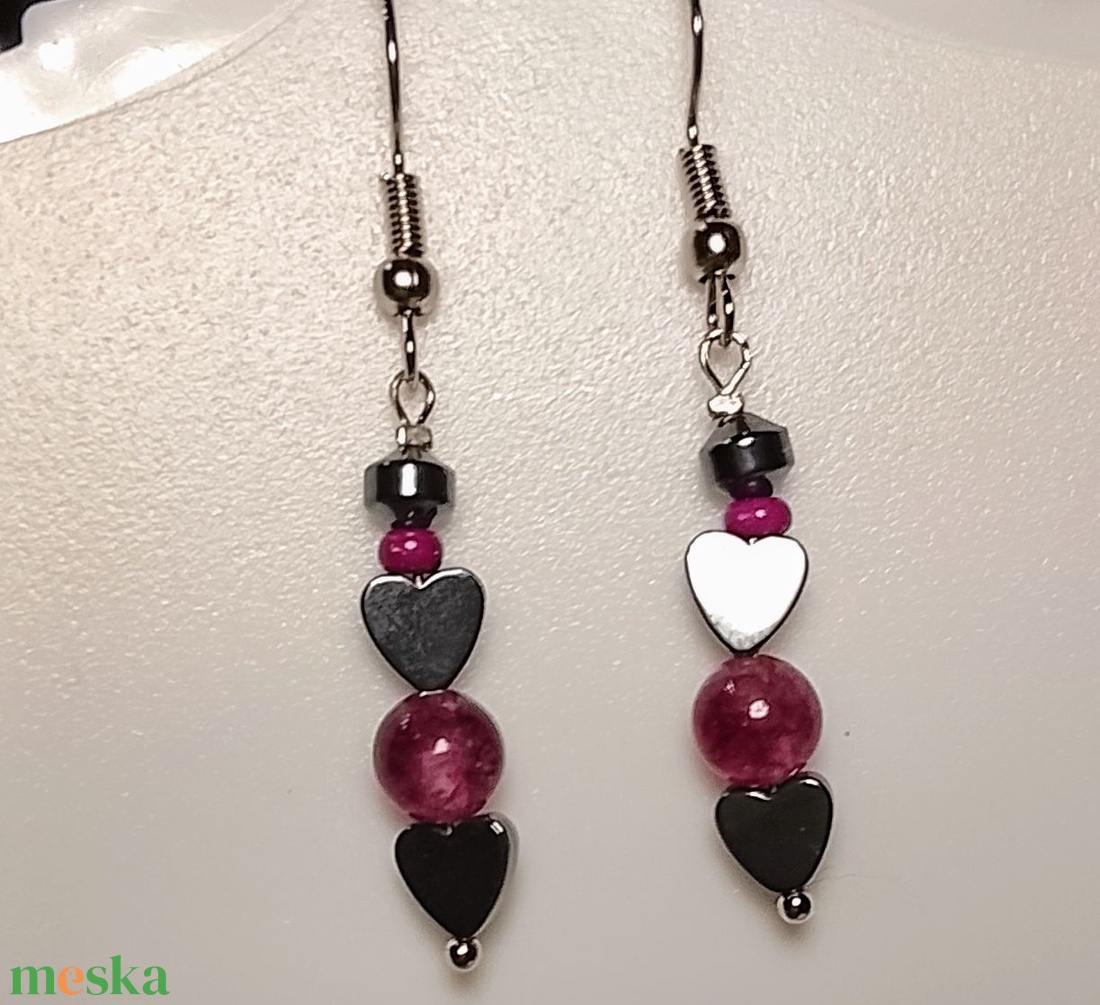 Fülbevaló  lila fél drágakővel - ékszer - fülbevaló - lógó fülbevaló - Meska.hu