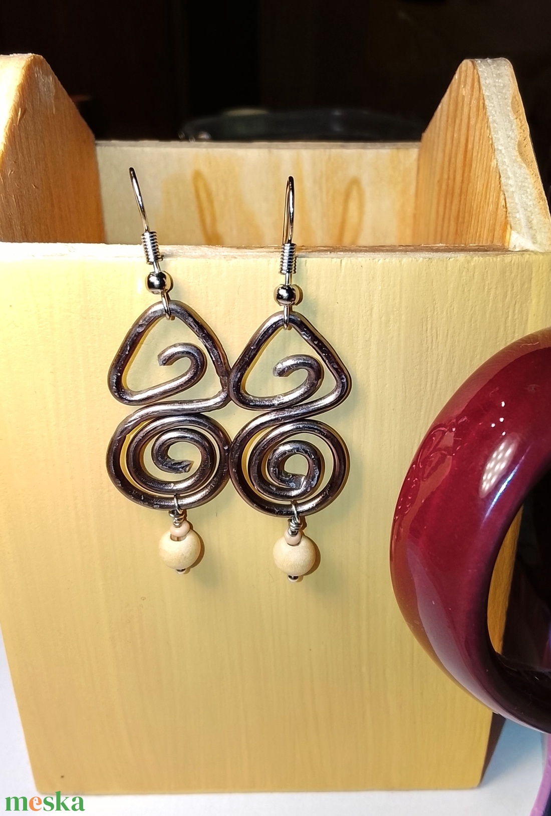 Fülbevaló fémből  - ékszer - fülbevaló - lógó fülbevaló - Meska.hu