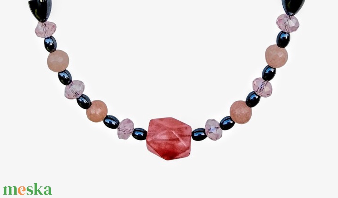 Barack szín és hematit kövekből nyaklánc, nyakék  - ékszer - nyaklánc - gyöngyös nyaklánc - Meska.hu