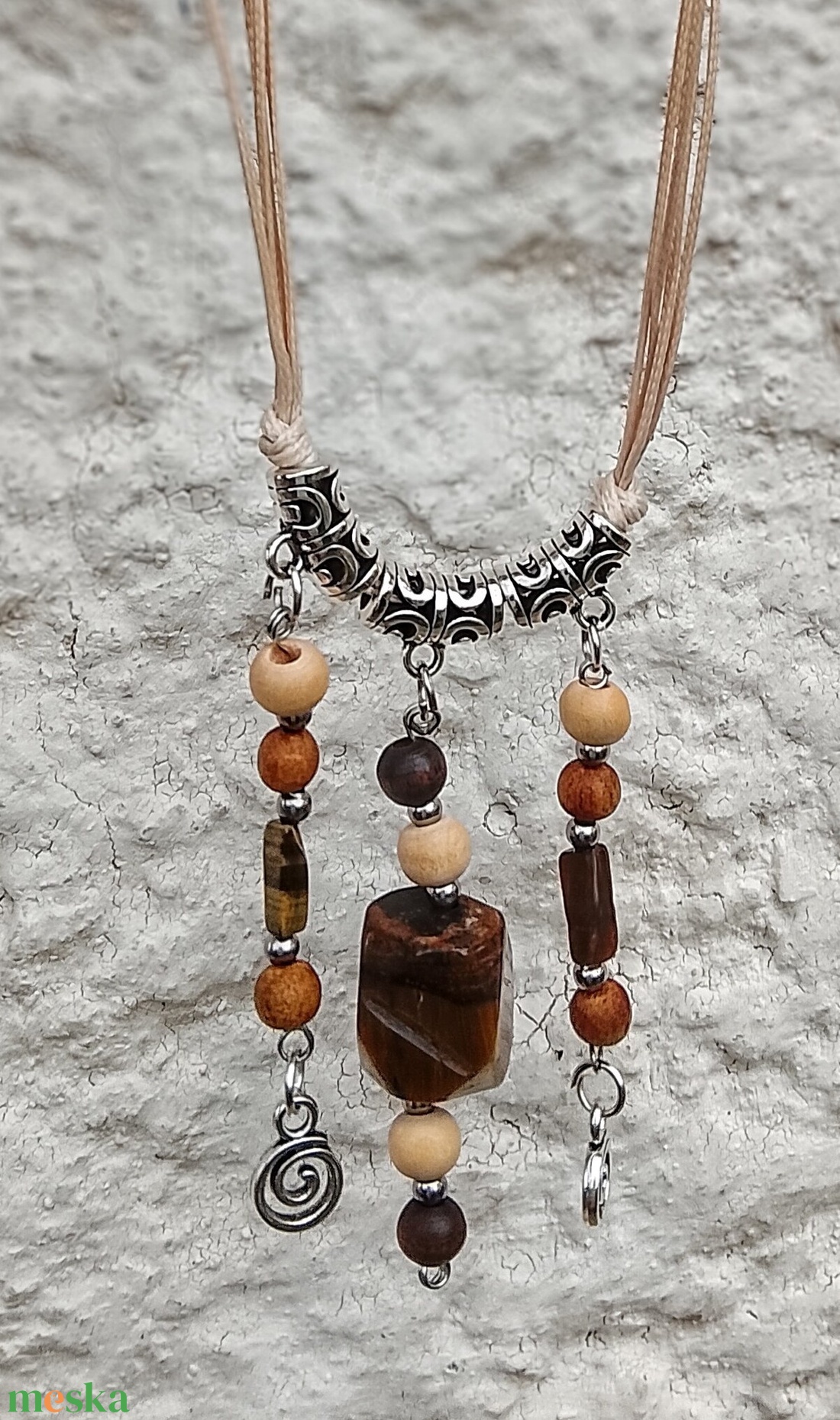 Nyaklánc ásványos medállal. - ékszer - nyaklánc - medál - Meska.hu