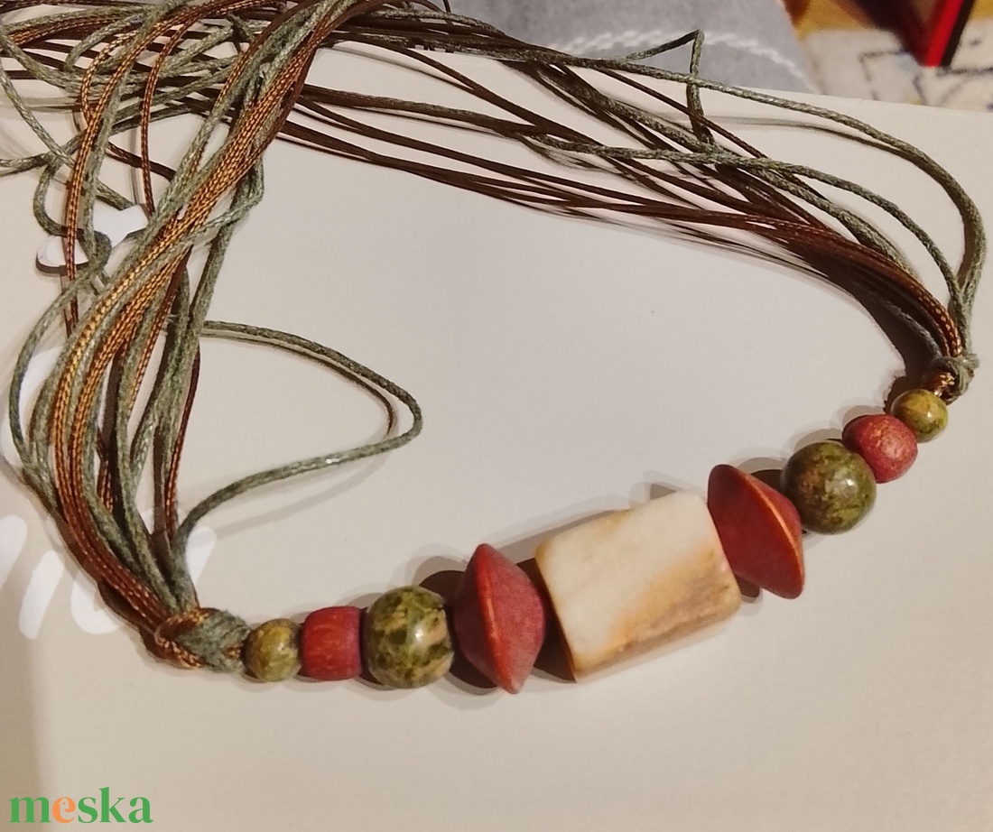 Unakit, fagyöngy köves nyaklánc, nyakék  - ékszer - nyaklánc - gyöngyös nyaklánc - Meska.hu