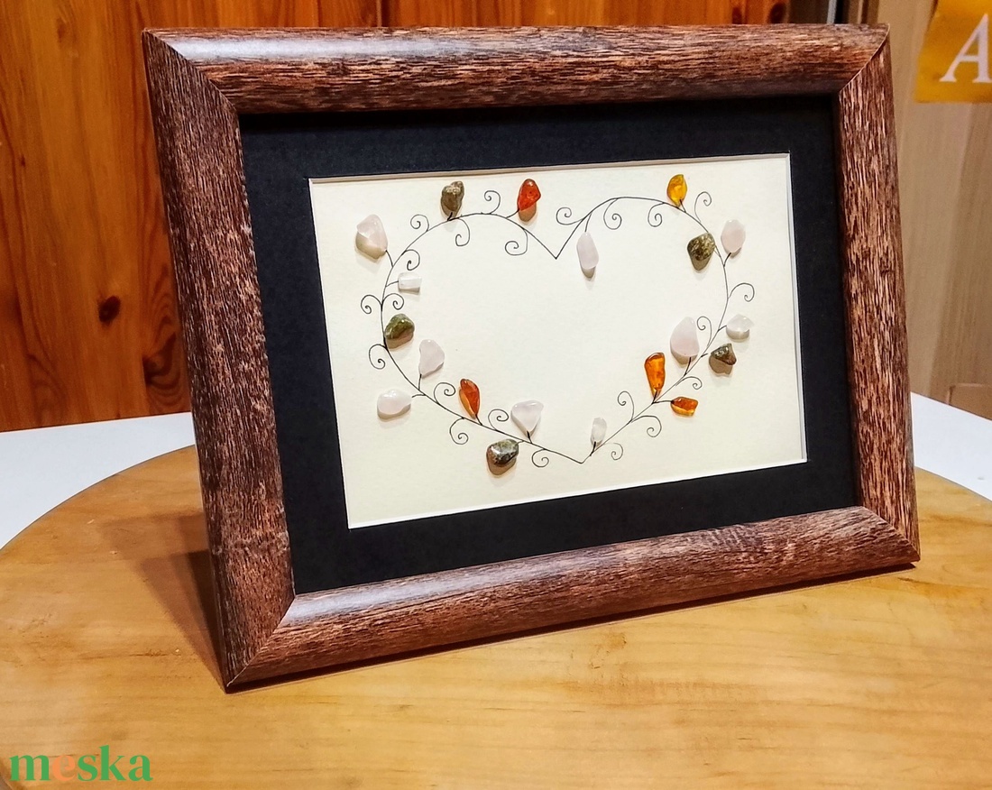 Féldrágakövekkel kirakott  szív falikép  - otthon & életmód - dekoráció - kép & falikép - kavics kép - Meska.hu