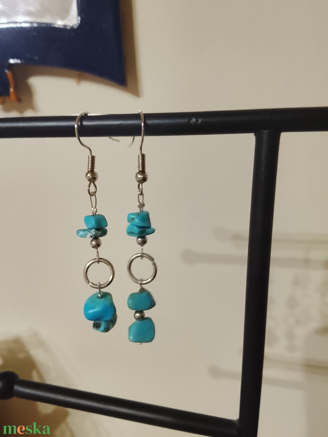 Fülbevaló türkiz színű kövekből  - ékszer - fülbevaló - lógó fülbevaló - Meska.hu