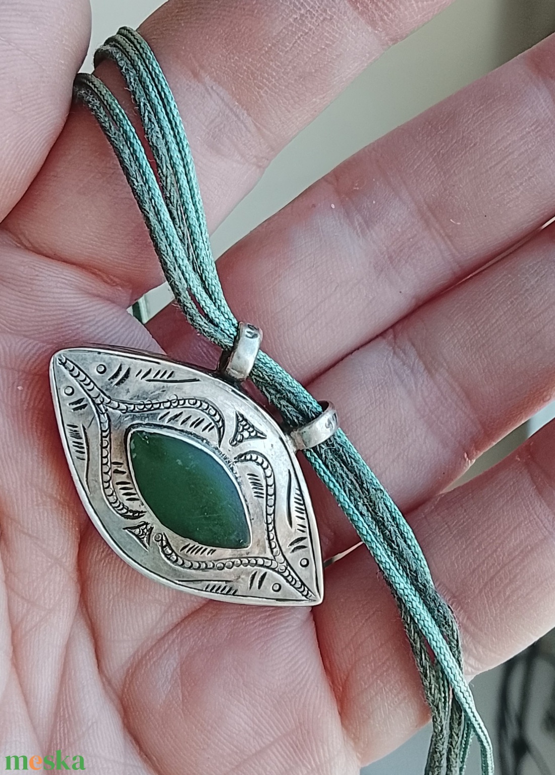 Ezüst medálos nyaklánc - ékszer - nyaklánc - gyöngyös nyaklánc - Meska.hu