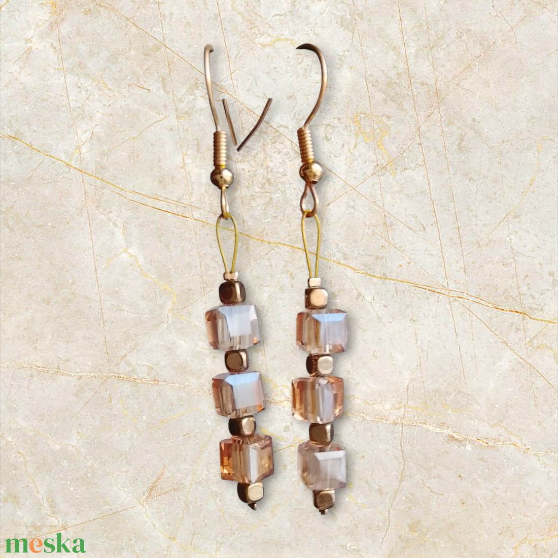 Fülbevaló üveggyönggyel - ékszer - fülbevaló - lógó fülbevaló - Meska.hu