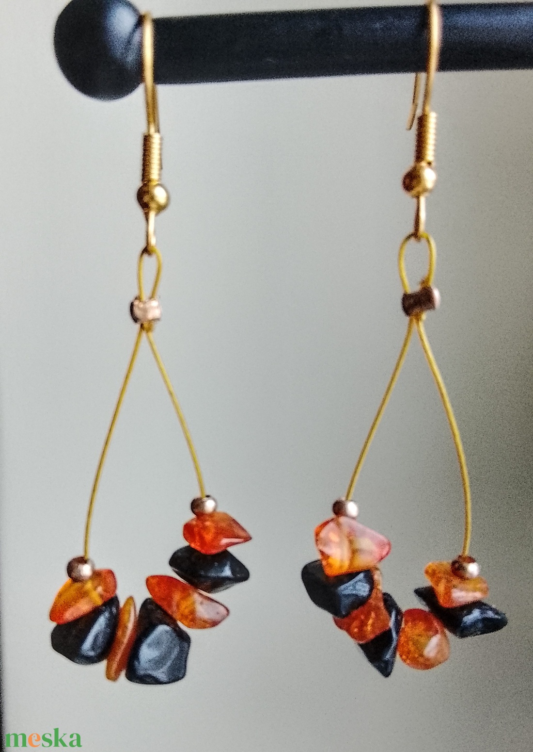 Fülbevaló borostyán kövecskékkel - ékszer - fülbevaló - lógó fülbevaló - Meska.hu