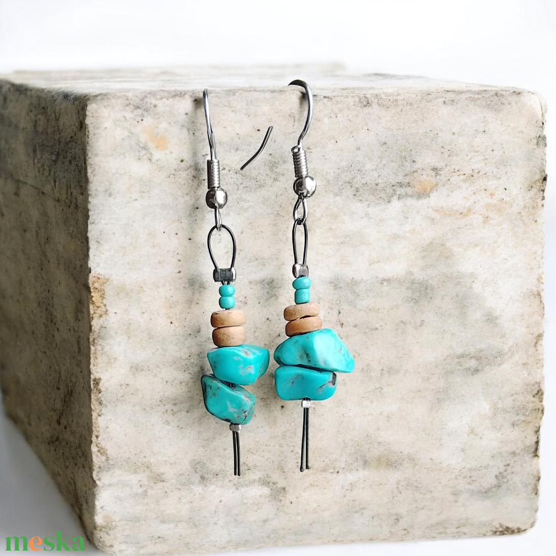 Fülbevaló  türkiz színű  - ékszer - fülbevaló - lógó fülbevaló - Meska.hu