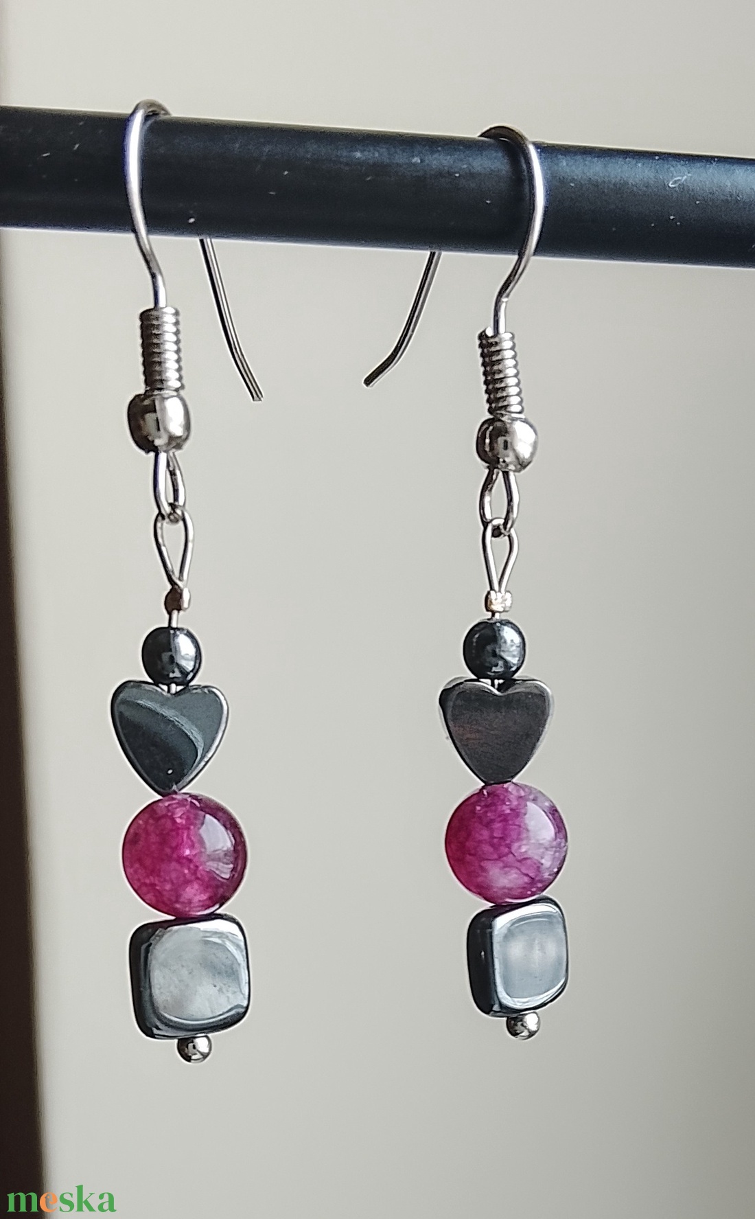 Fülbevaló lila és szürke ásványokból  - ékszer - fülbevaló - lógó fülbevaló - Meska.hu