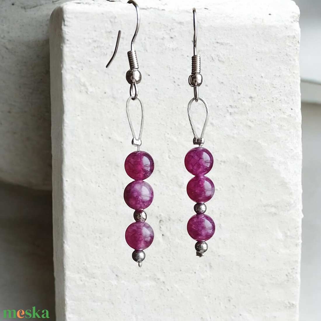 Fülbevaló lila ásvány és ezüst gyöngy  - ékszer - fülbevaló - lógó fülbevaló - Meska.hu
