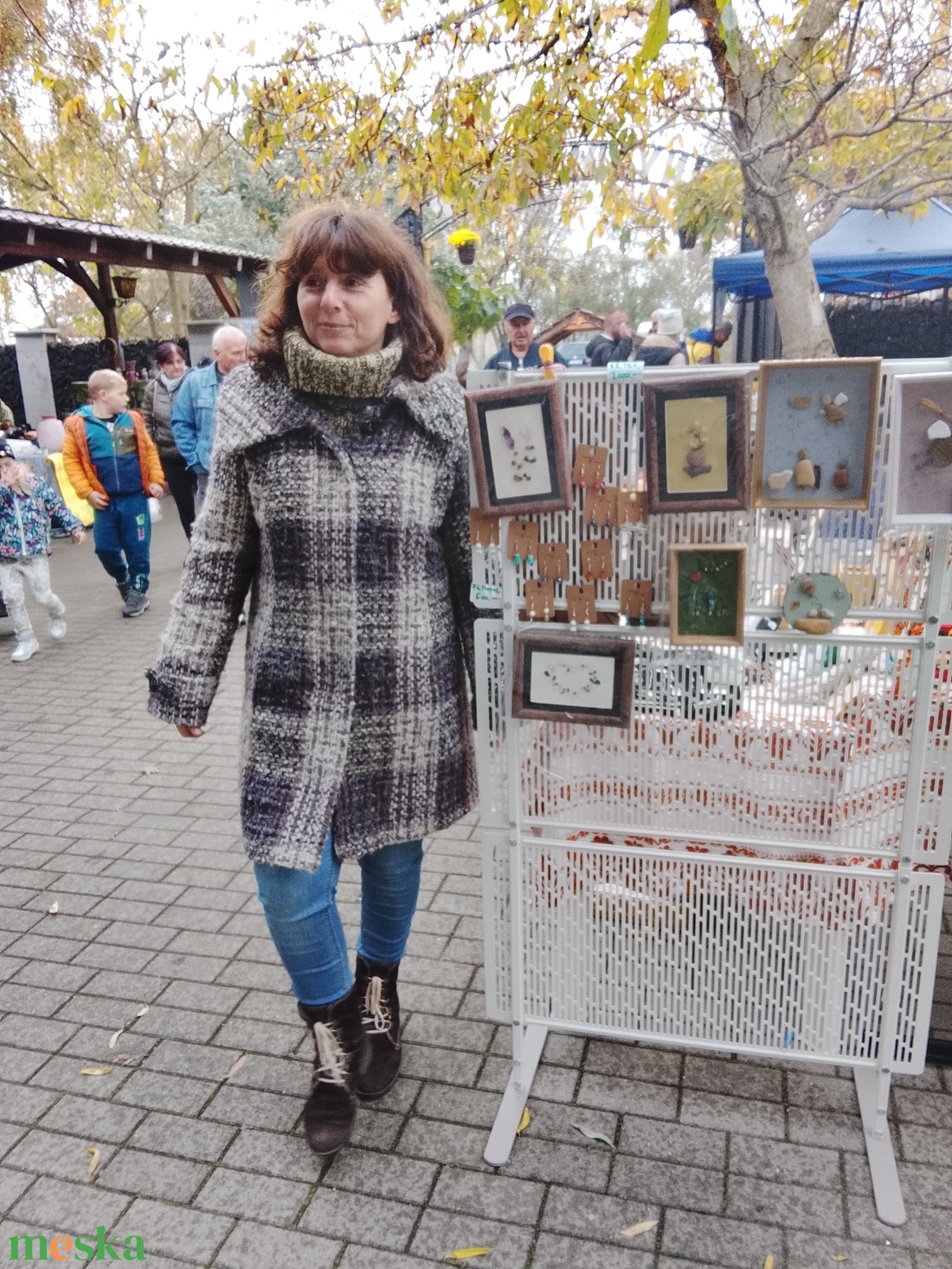 Virágos kavicskép féldrágakövekből  - otthon & életmód - dekoráció - kép & falikép - kavics kép - Meska.hu