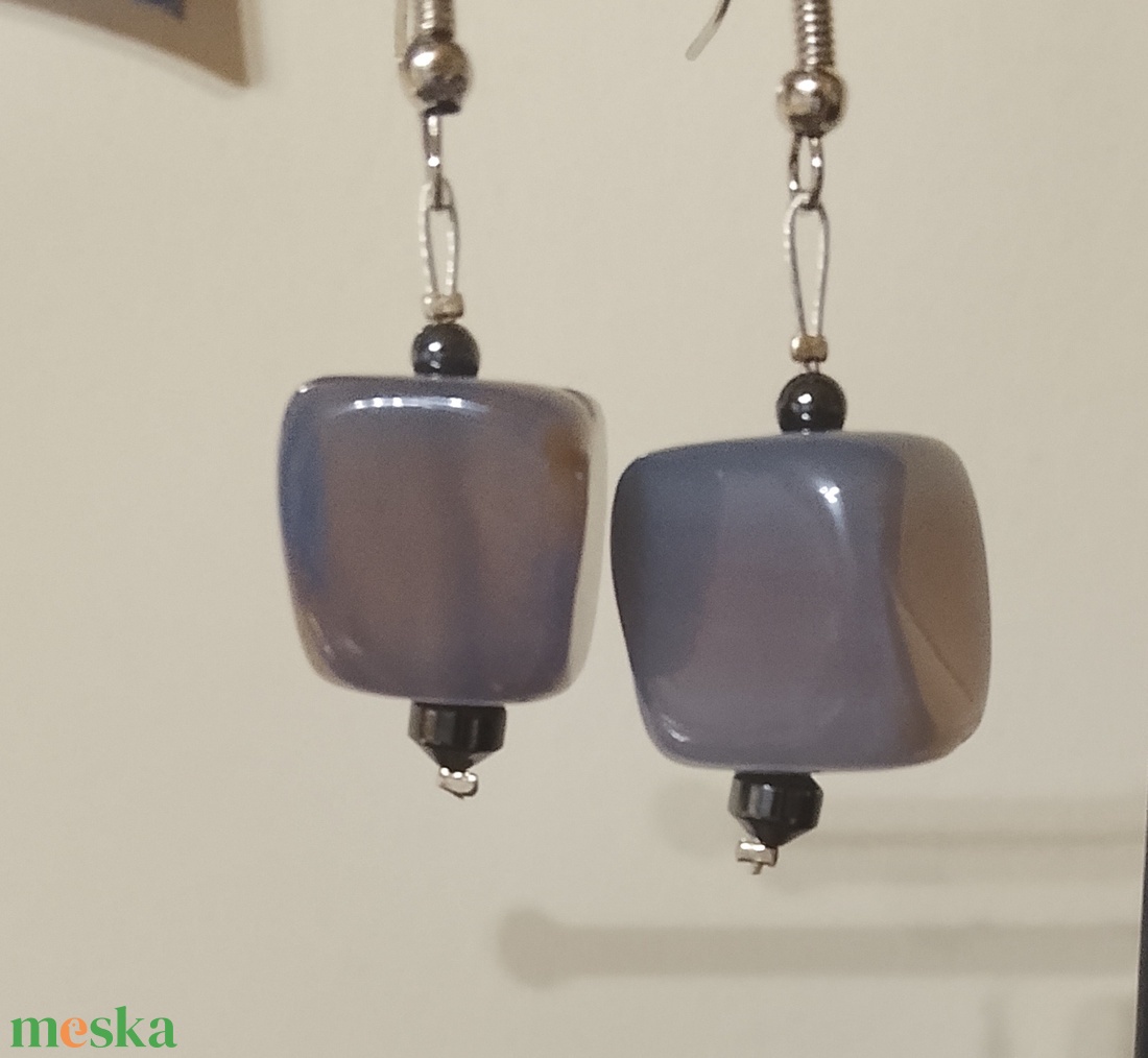 Fülbevaló szürke achát kövekből  - ékszer - fülbevaló - lógó fülbevaló - Meska.hu
