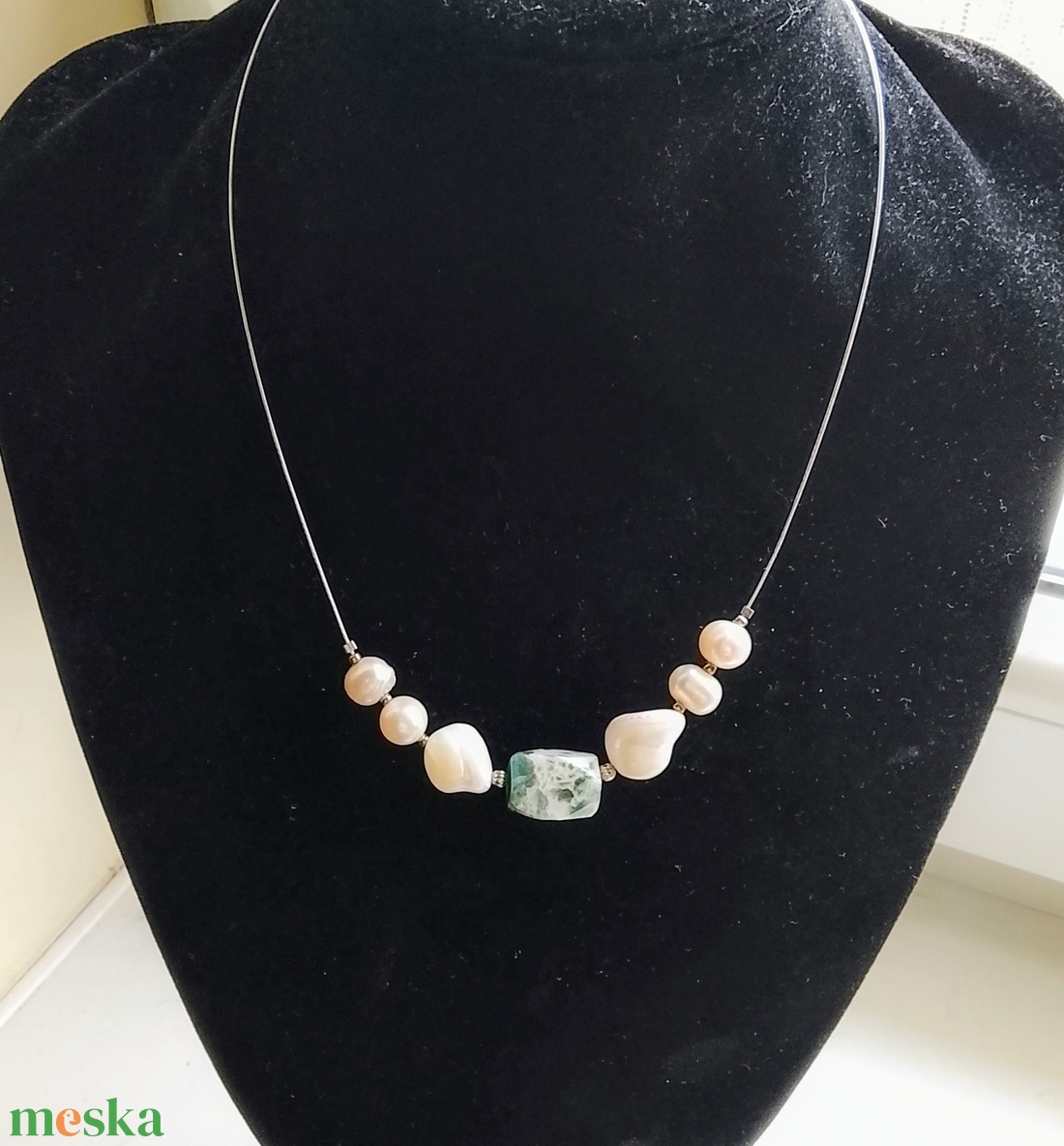 Zöld achát, kagyló és igazgyöngy nyaklánc, nyakék - ékszer - nyaklánc - gyöngyös nyaklánc - Meska.hu