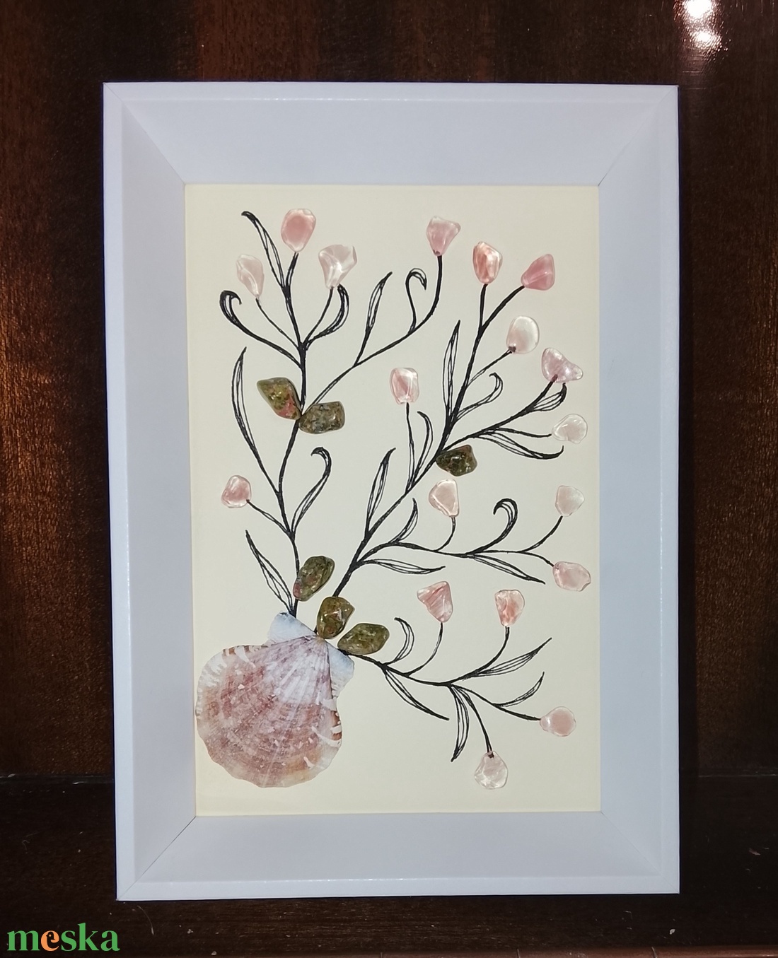 Rózsaszín virágos falikép kagyló és ásványkövekből  - otthon & életmód - dekoráció - kép & falikép - kavics kép - Meska.hu