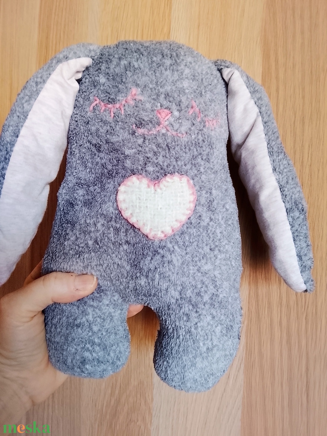 Varrott puha nyuszi textilfigura - játék & sport - plüssállat & játékfigura - hal - Meska.hu