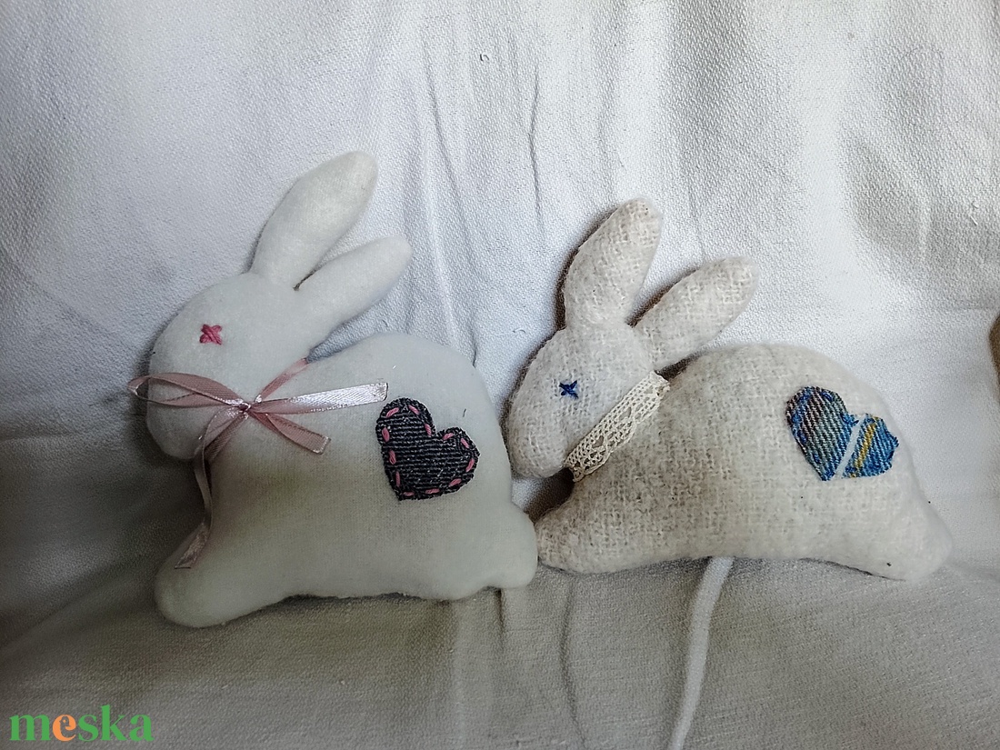 Varrott puha nyuszi textilfigura - játék & sport - plüssállat & játékfigura - hal - Meska.hu