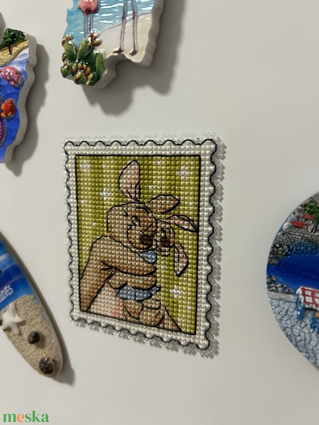 Kanga és Zsebibaba keresztszemes hűtőmágnes - otthon & életmód - konyhafelszerelés, tálalás - konyhai dekoráció - hűtőmágnes - Meska.hu