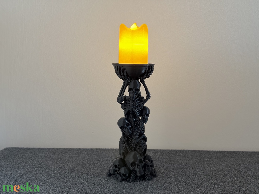 Gótikus koponya-halom LED gyertyatartó - otthon & életmód - dekoráció - halloween - halloweeni dekoráció - Meska.hu