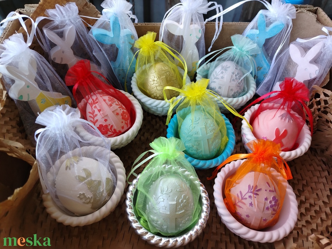 Húsvéti tojás kosárkában - ünnepi díszek, dekorációk - húsvéti díszek és dekorációk - húsvéti kosár - Meska.hu
