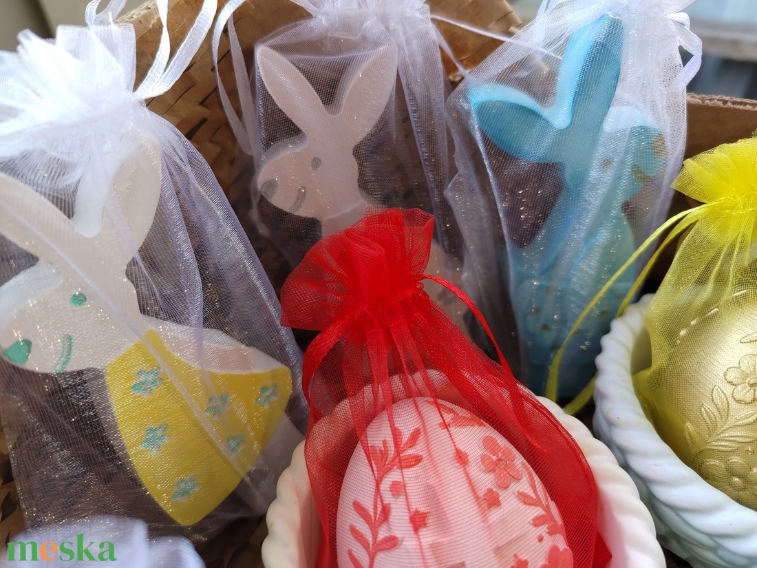 Húsvéti tojás kosárkában - ünnepi díszek, dekorációk - húsvéti díszek és dekorációk - húsvéti kosár - Meska.hu