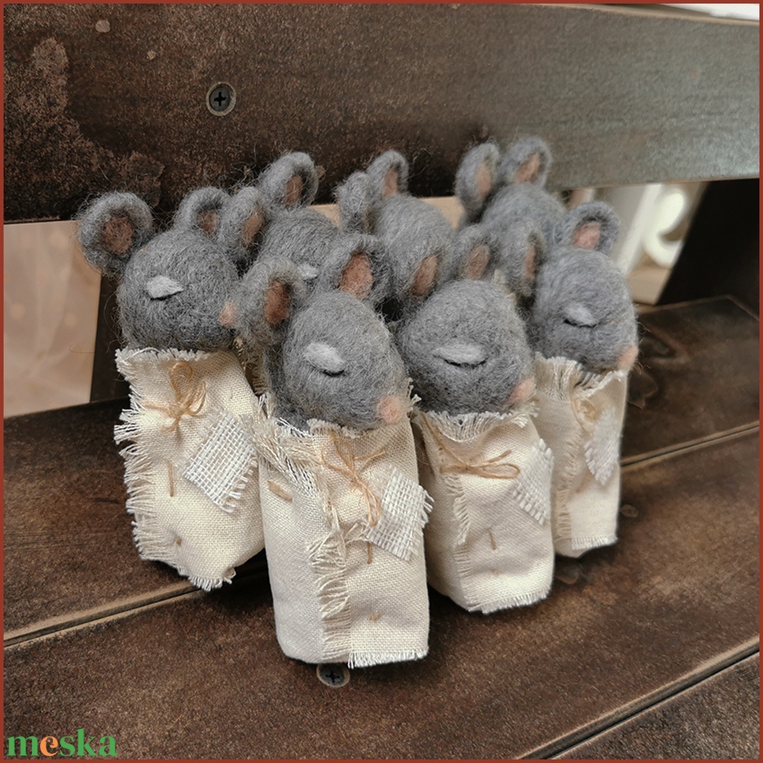 Nemez kisegér - ruha & divat - babaruha & gyerekruha - babafotózási ruha és kellék - Meska.hu Nemez kisegér - ruha & divat - babaruha & gyerekruha - babafotózási ruha és kellék - Meska.hu