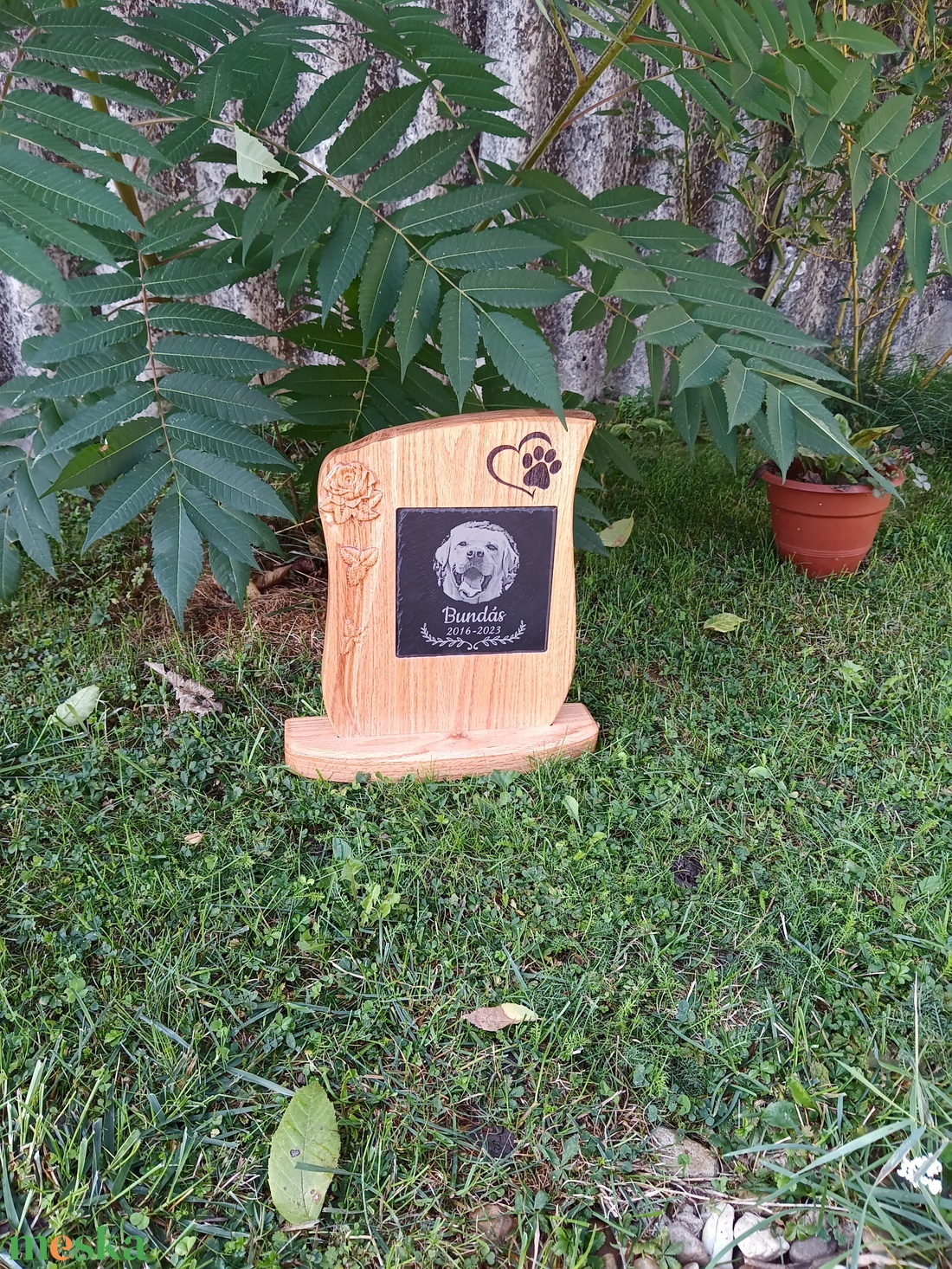 Kisállat síremlék emléktáblával - otthon & életmód - kisállatoknak - más házikedvenceknek - Meska.hu