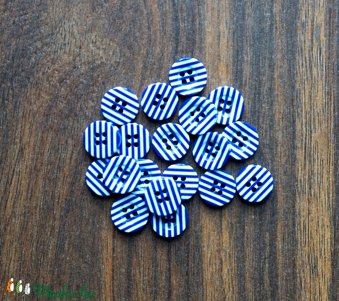 4 féle kerek csíkos műanyag gomb 20 db - kellékek & szerszámok - dekorációs kellékek - Meska.hu 4 féle kerek csíkos műanyag gomb 20 db - kellékek & szerszámok - dekorációs kellékek - Meska.hu