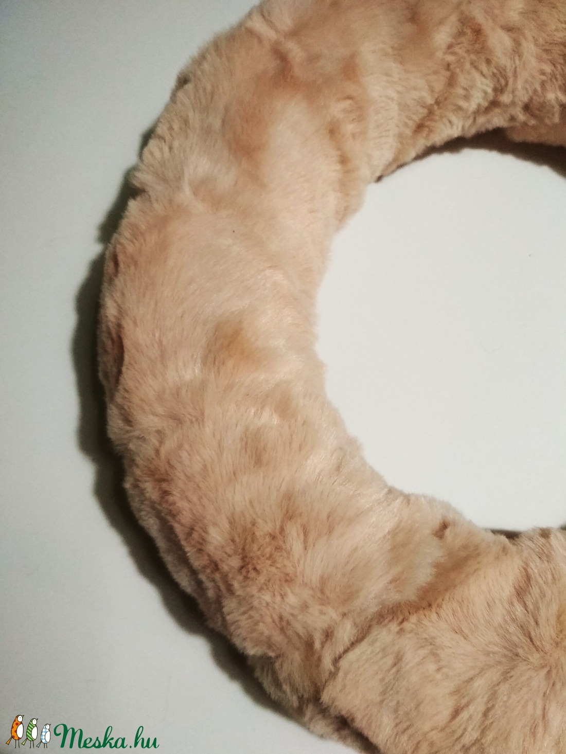 Szőrme koszorú alap, púder - kellékek & szerszámok - díszíthető tárgyak - Meska.hu