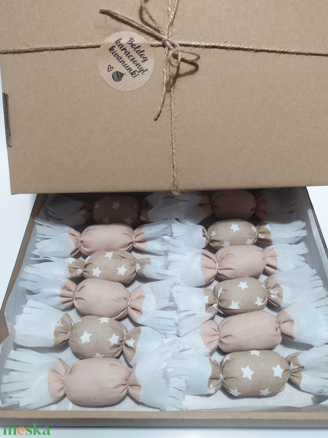 Retró textil szaloncukor, karamell, csillagos, díszdobozba - karácsony - karácsonyi lakásdekoráció - karácsonyfadíszek - Meska.hu