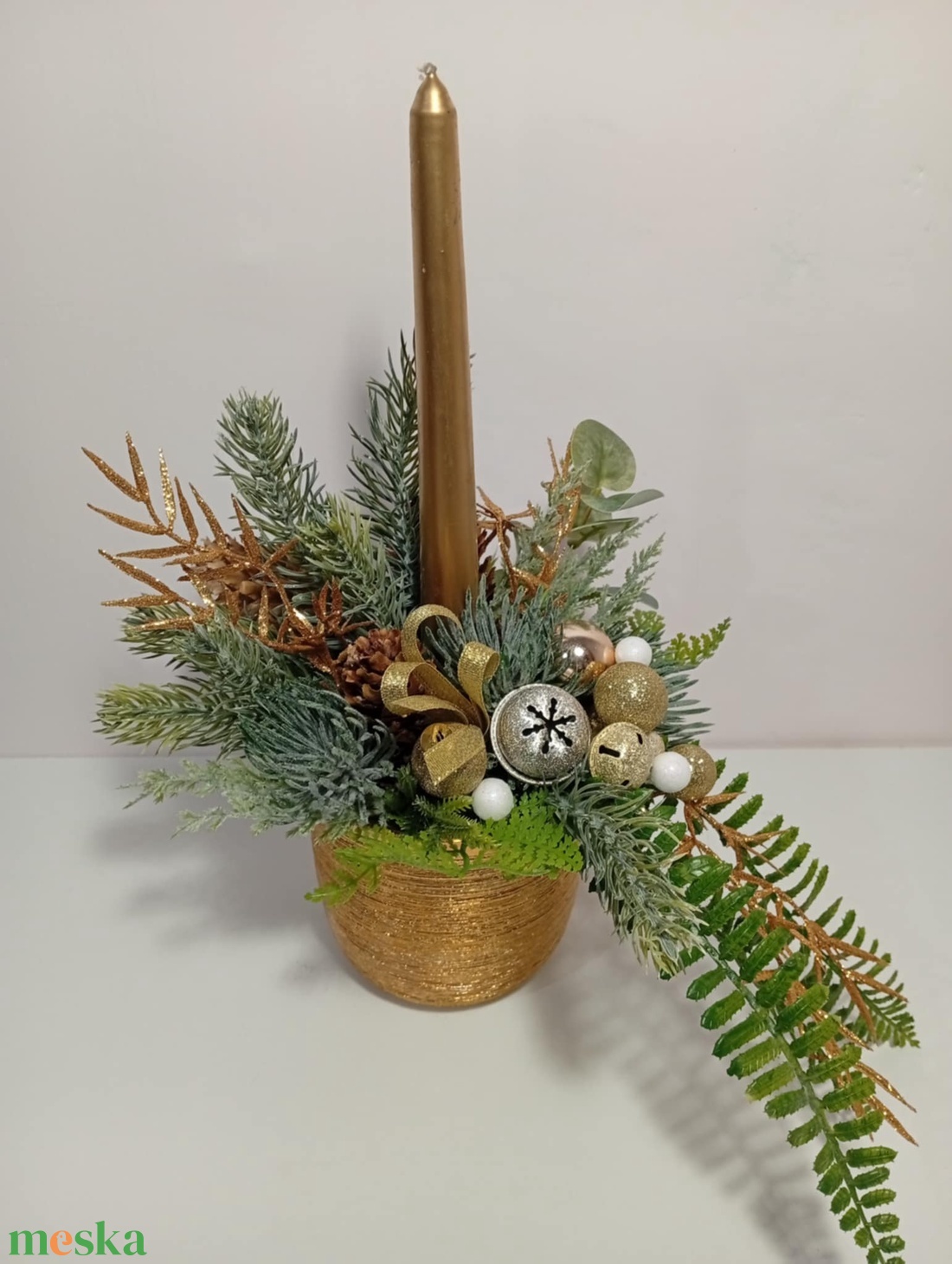 Arany karácsonyi asztaldísz gyertyával - karácsony - adventi díszek - adventi asztaldísz - Meska.hu