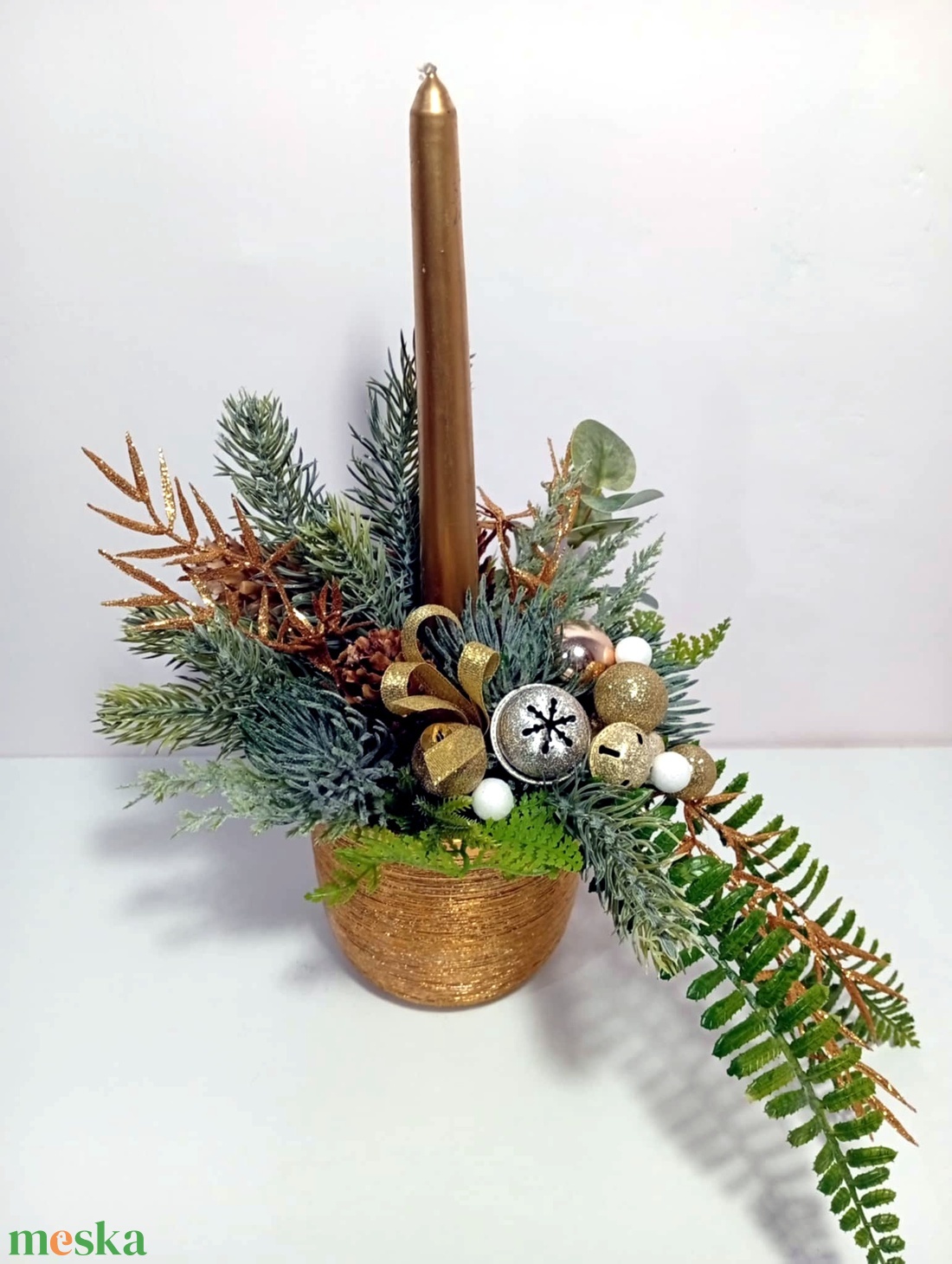 Arany karácsonyi asztaldísz gyertyával - karácsony - adventi díszek - adventi asztaldísz - Meska.hu