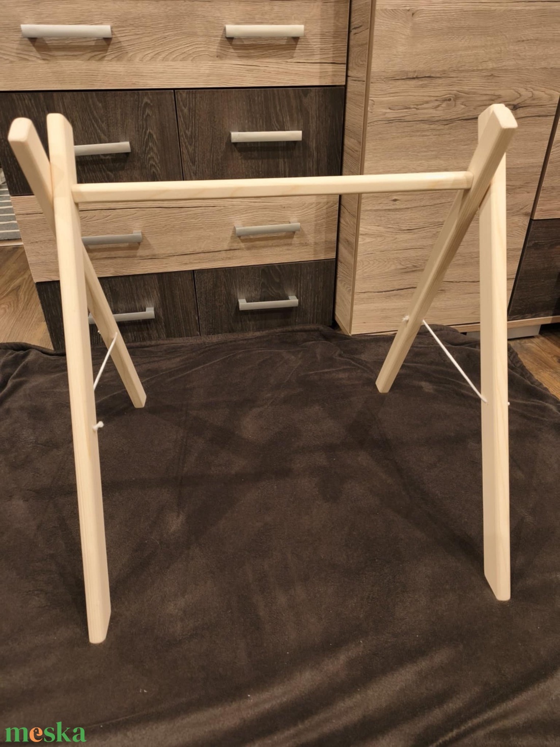 Fa baba tornáztató állvány, natúr színben - baba - mama - baba játékok - mozgásfejlesztő játékok - Meska.hu