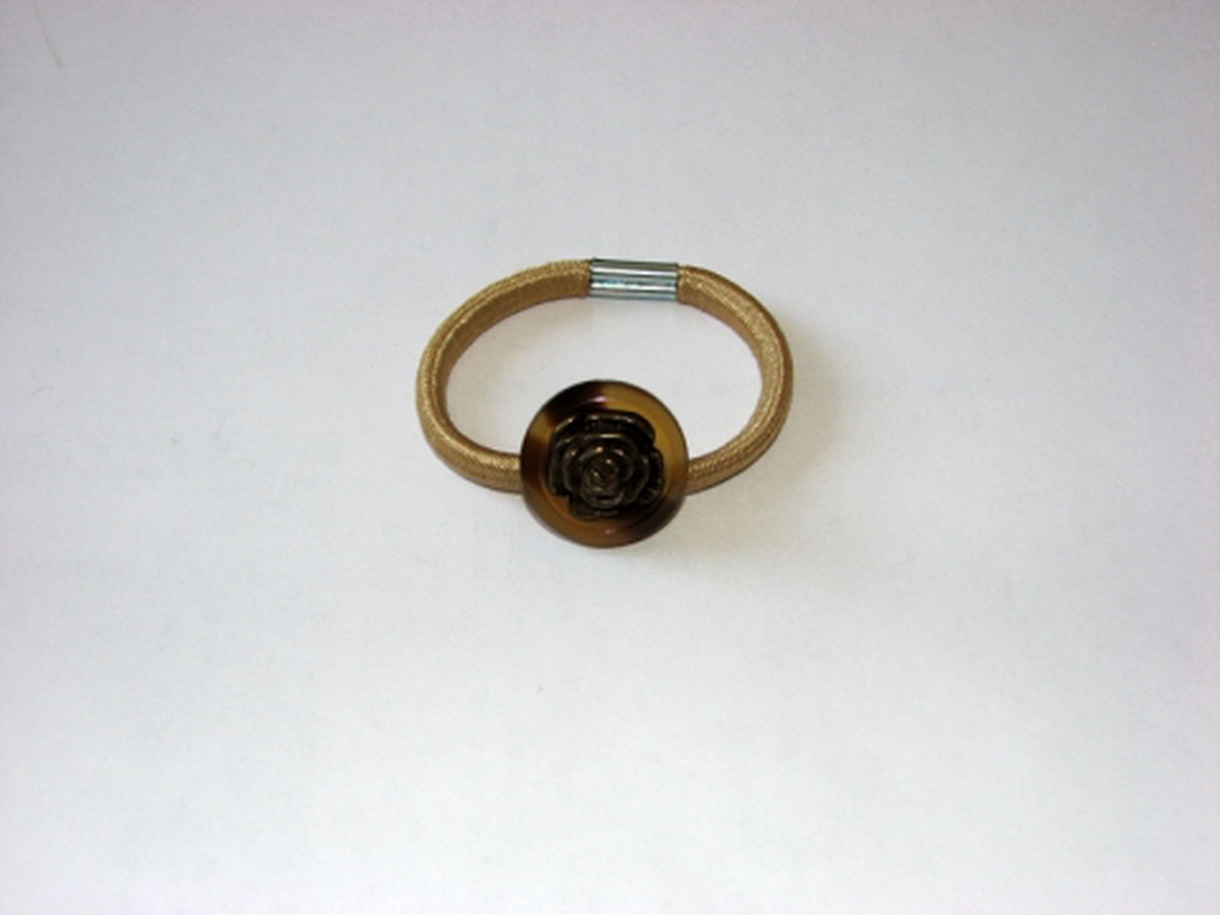 Rózsagomb 2in1 hajgumi/karkötő - - Meska.hu Rózsagomb 2in1 hajgumi/karkötő - - Meska.hu