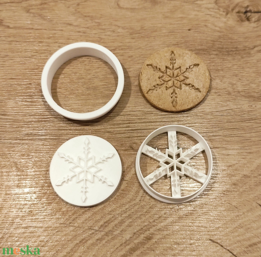 Karácsonyi hópihés (hatágú) keksz, süti. sütemény kiszúró forma - otthon & életmód - konyhafelszerelés, tálalás - sütés, főzés - sütikiszúró - Meska.hu