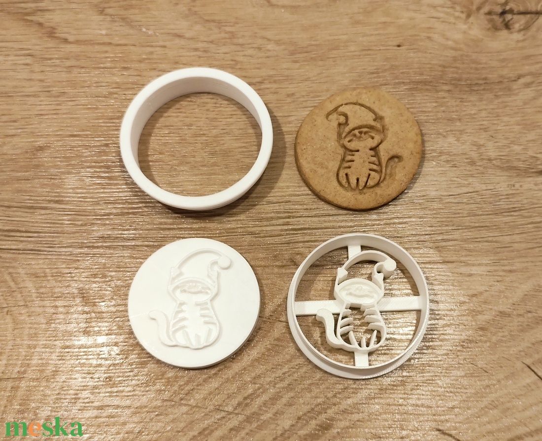 Karácsonyi cicás keksz, süti. sütemény kiszúró forma - otthon & életmód - konyhafelszerelés, tálalás - sütés, főzés - sütikiszúró - Meska.hu